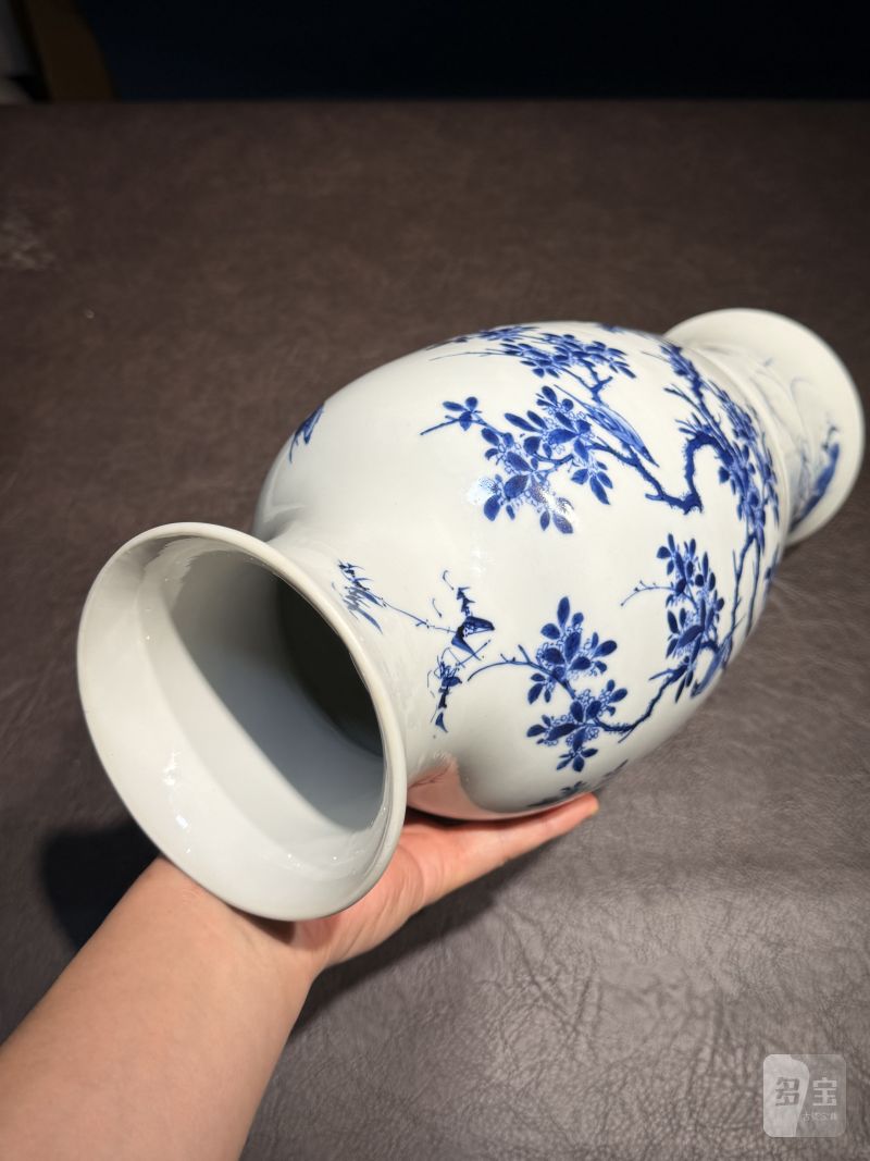 清康熙 青花山石花卉纹观音瓶 - 图13